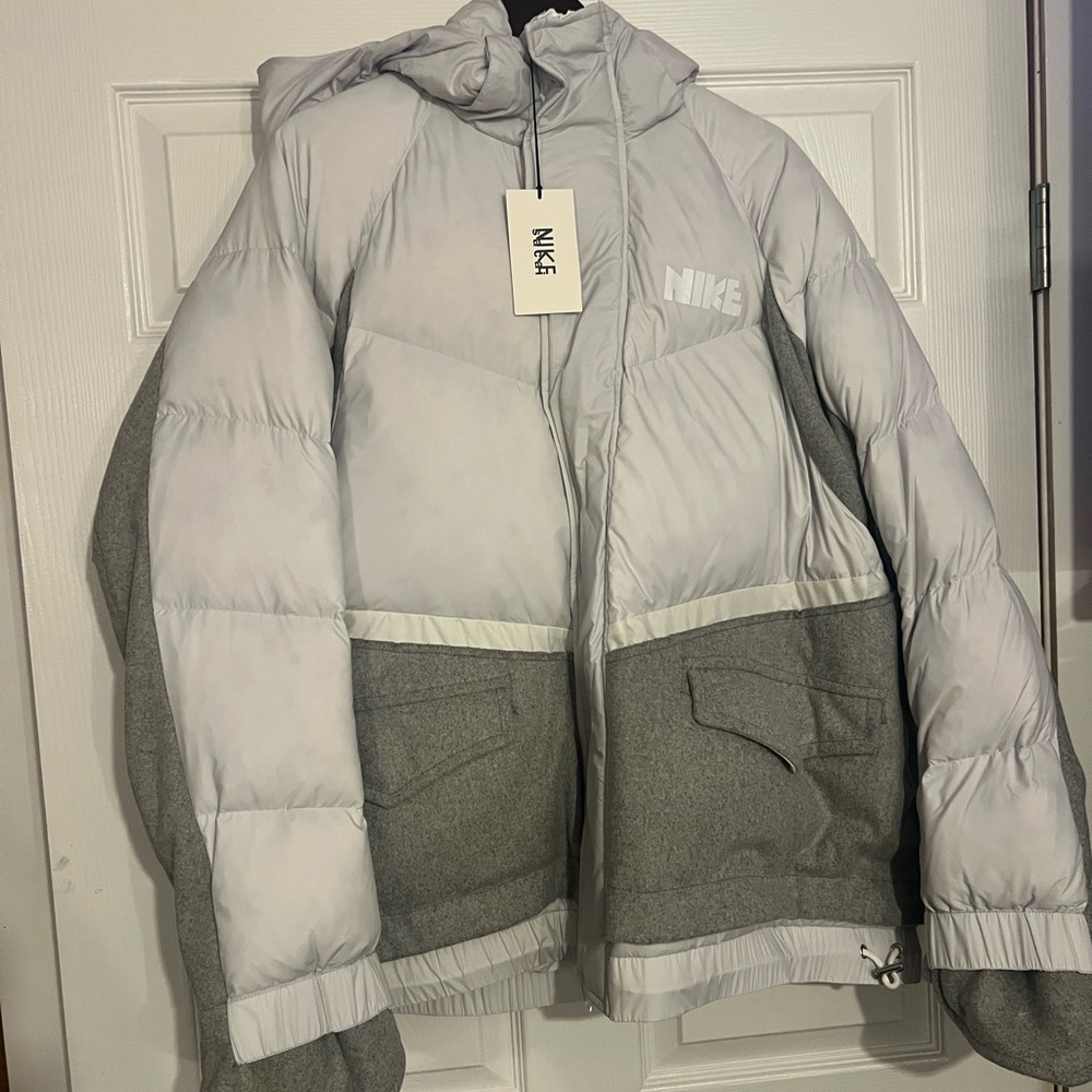 Nike Sacai Parka Jacket. White/ Grey. Large. Brand New